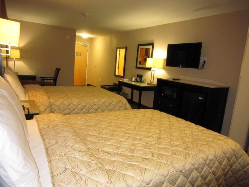 Red Carpet Inn And Suites Monmouth Junction Номер фото