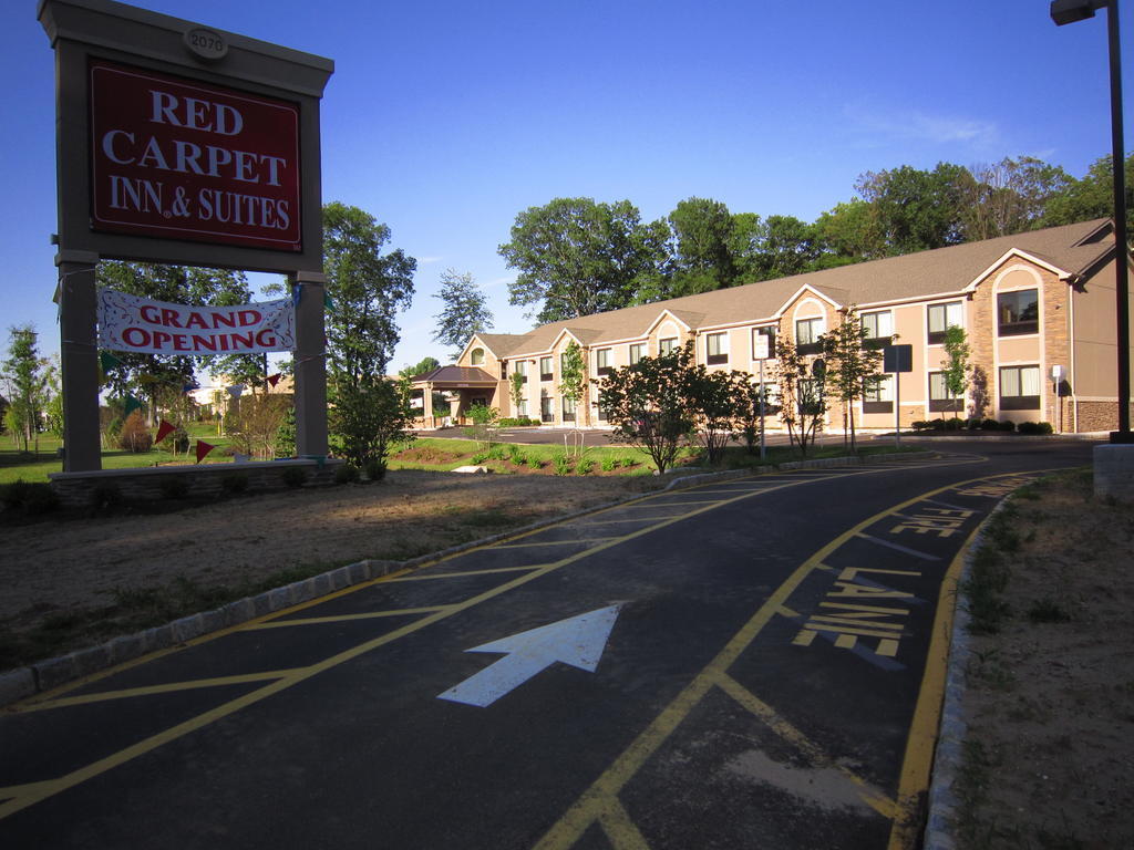 Red Carpet Inn And Suites Monmouth Junction Екстер'єр фото